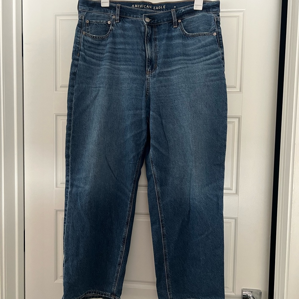 American Eagle Outfitters women’s strigid super high rise baggy straight Jeans